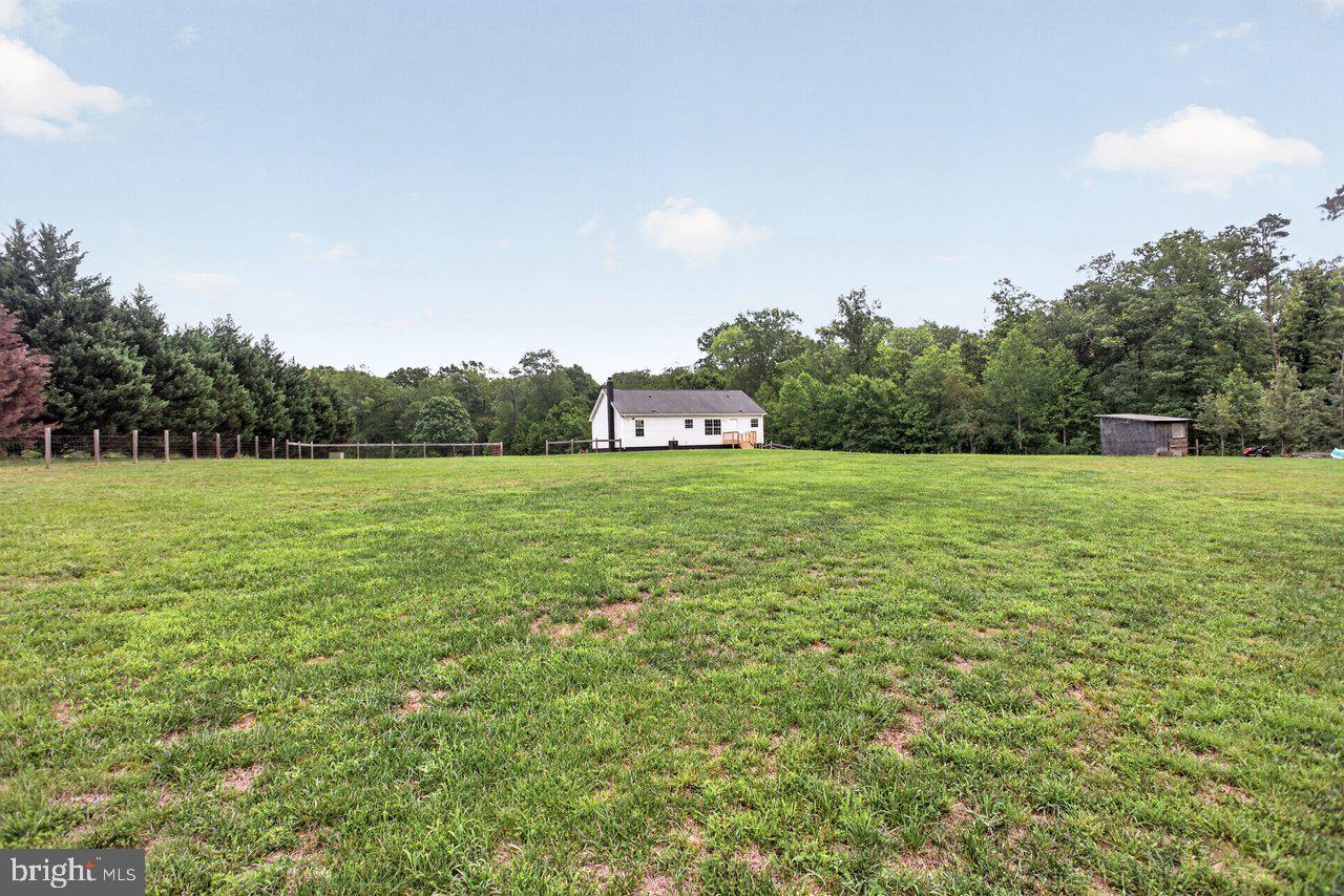 7066 Fortune Ln Property Photo 9