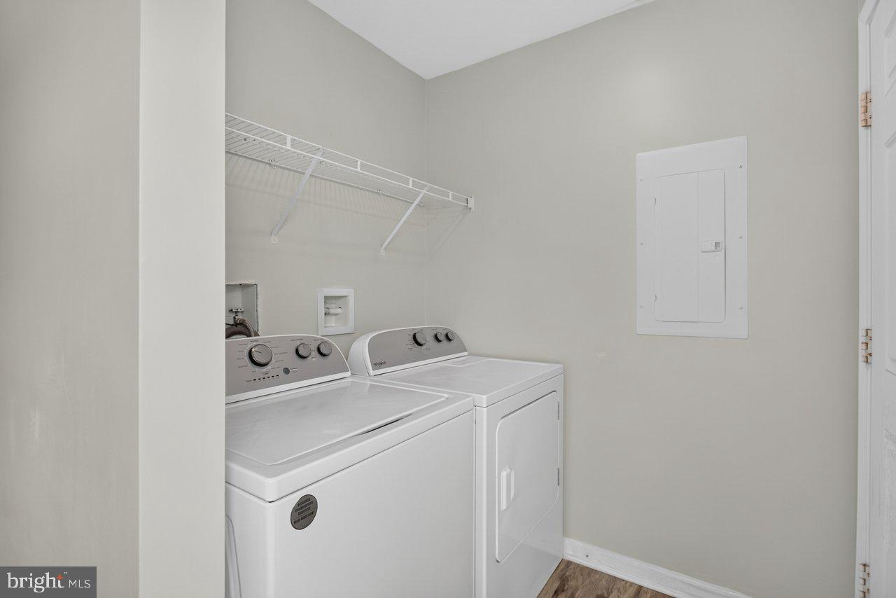 7066 Fortune Ln Property Photo 22