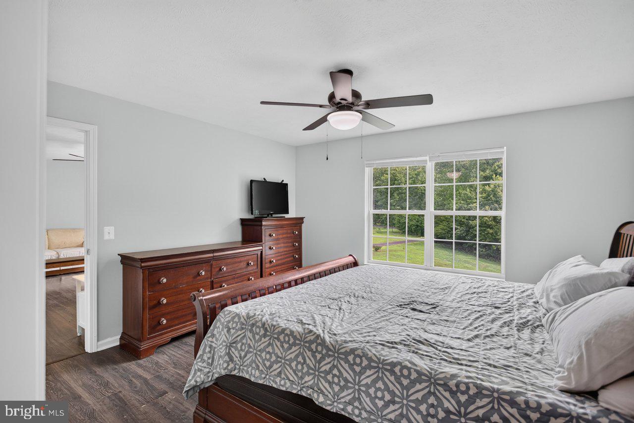 7066 Fortune Ln Property Photo 25