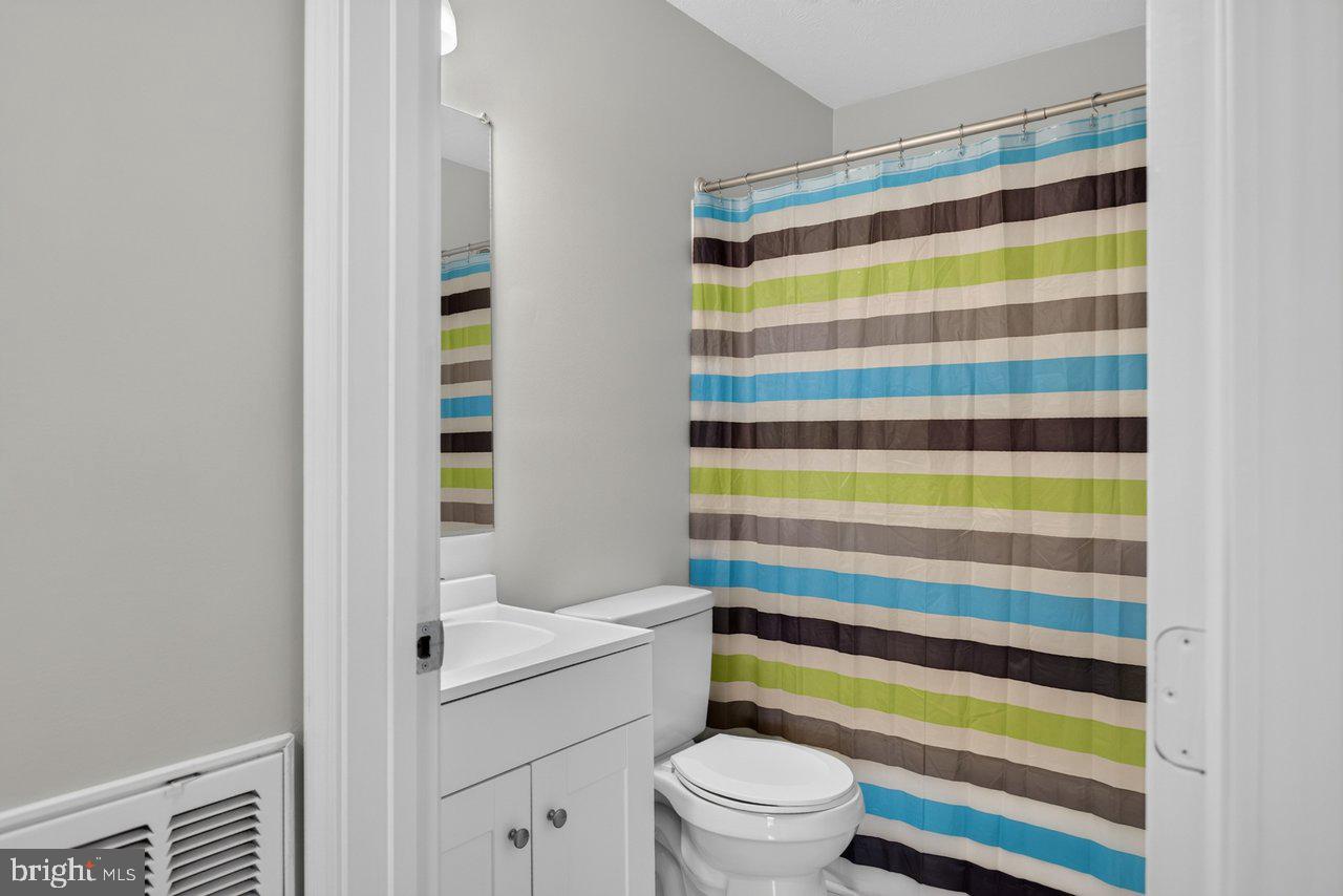 7066 Fortune Ln Property Photo 34