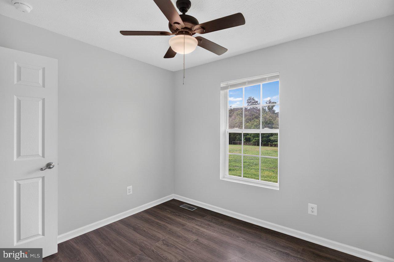 7066 Fortune Ln Property Photo 38