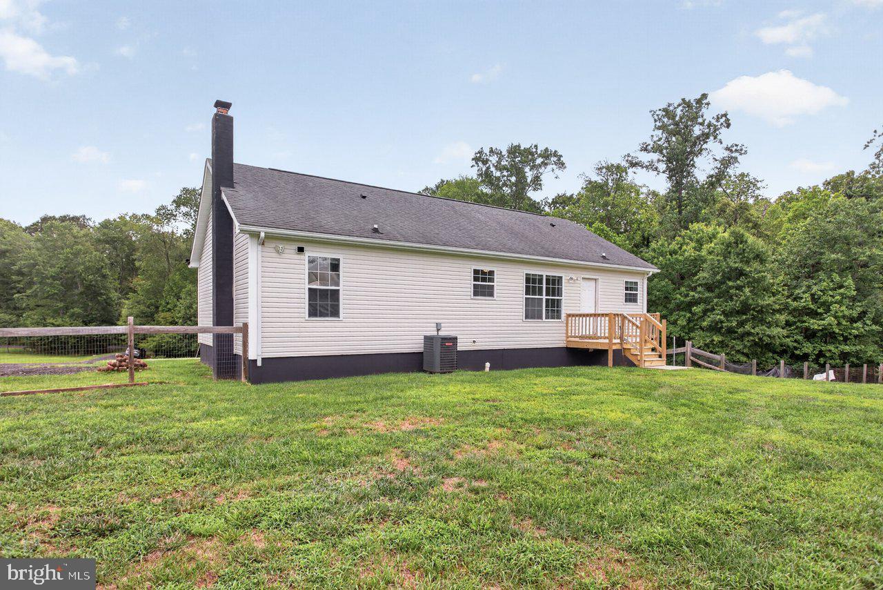 7066 Fortune Ln Property Photo 41
