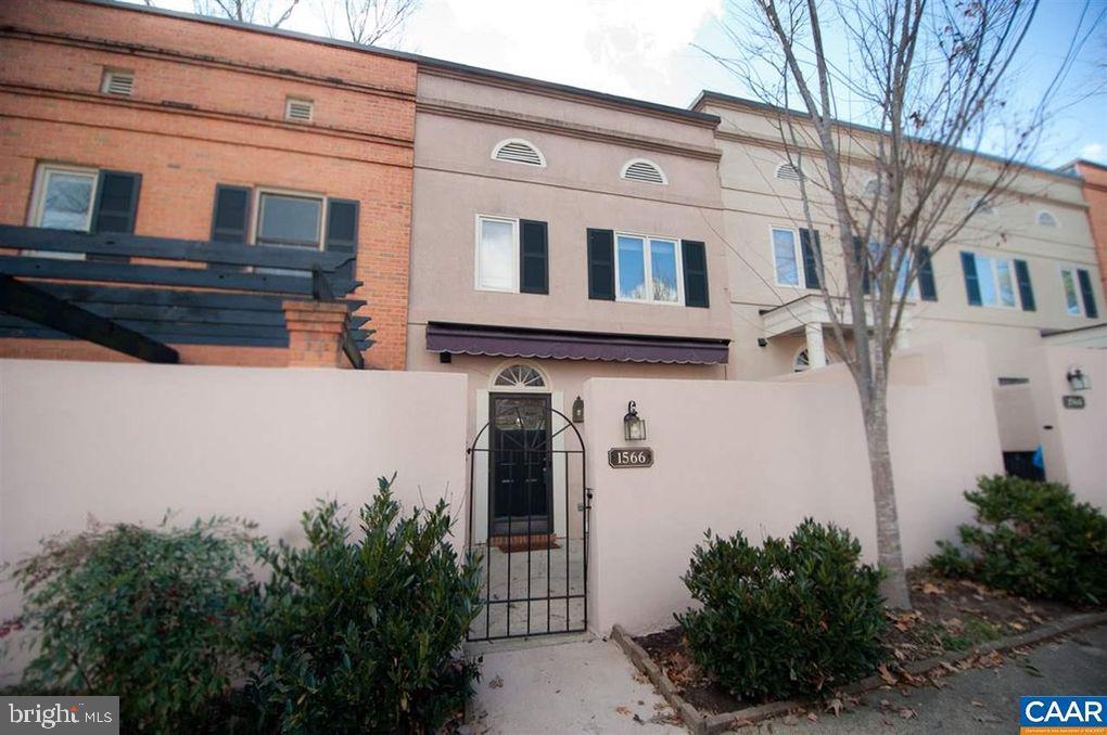 1566 GARDEN CT Property Photo 1