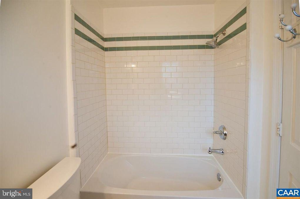 1566 Garden Ct Property Photo 13