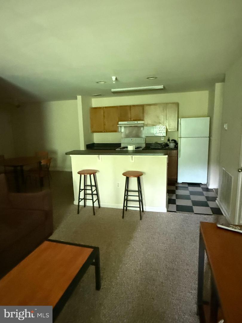 195 Yellowstone Dr #302 Property Photo 5