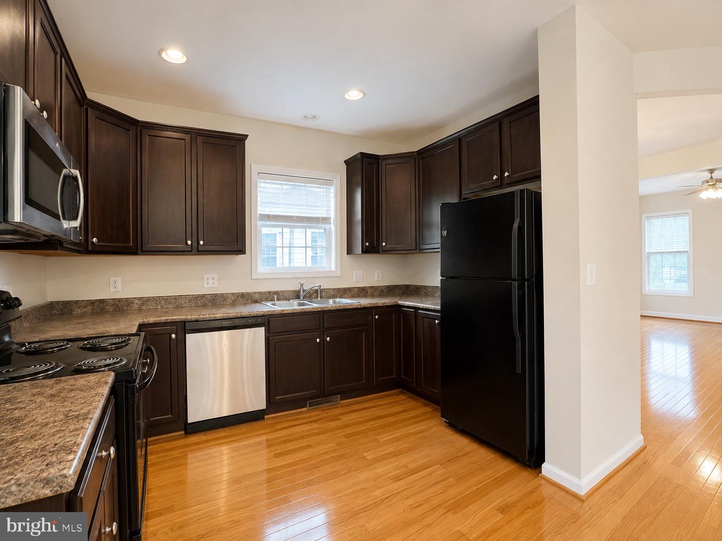 1380 Timberwood Blvd Property Photo 4