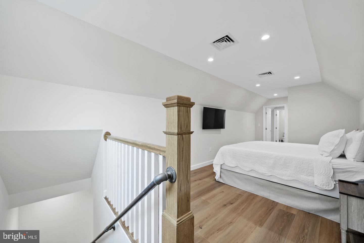6903 Blenheim Road Property Photo 30