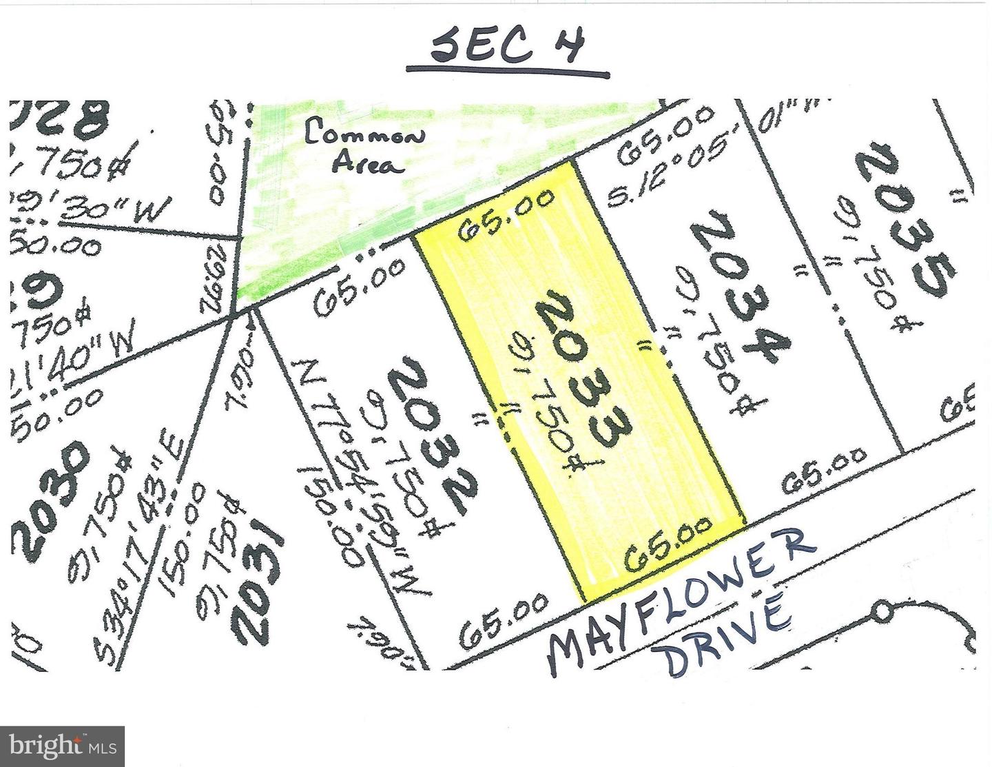 2033 Mayflower Dr Property Photo 2