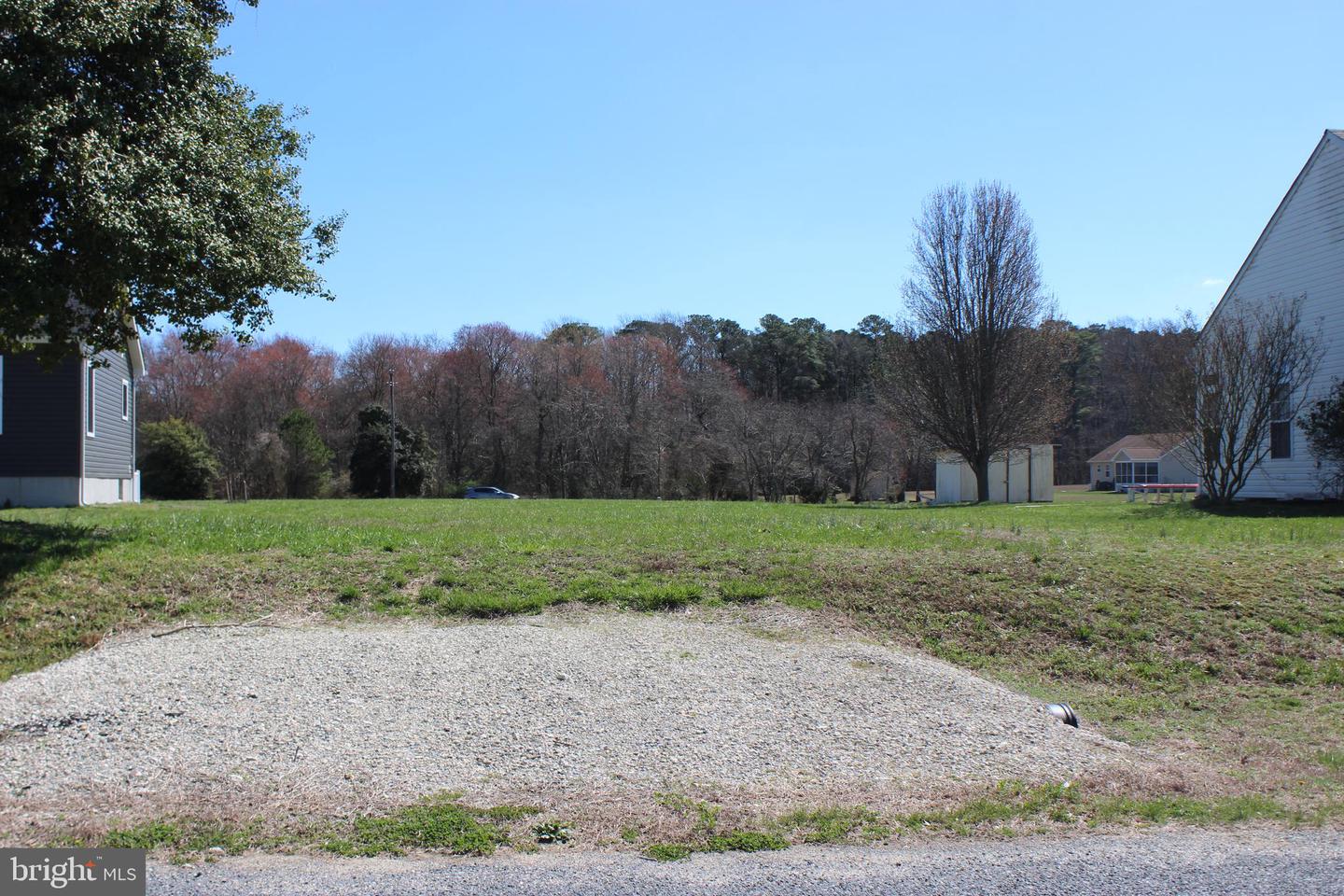 185 YARDARM DR Property Photo 1