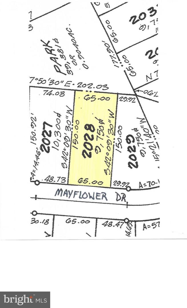 2028 Mayflower Dr Property Photo 2