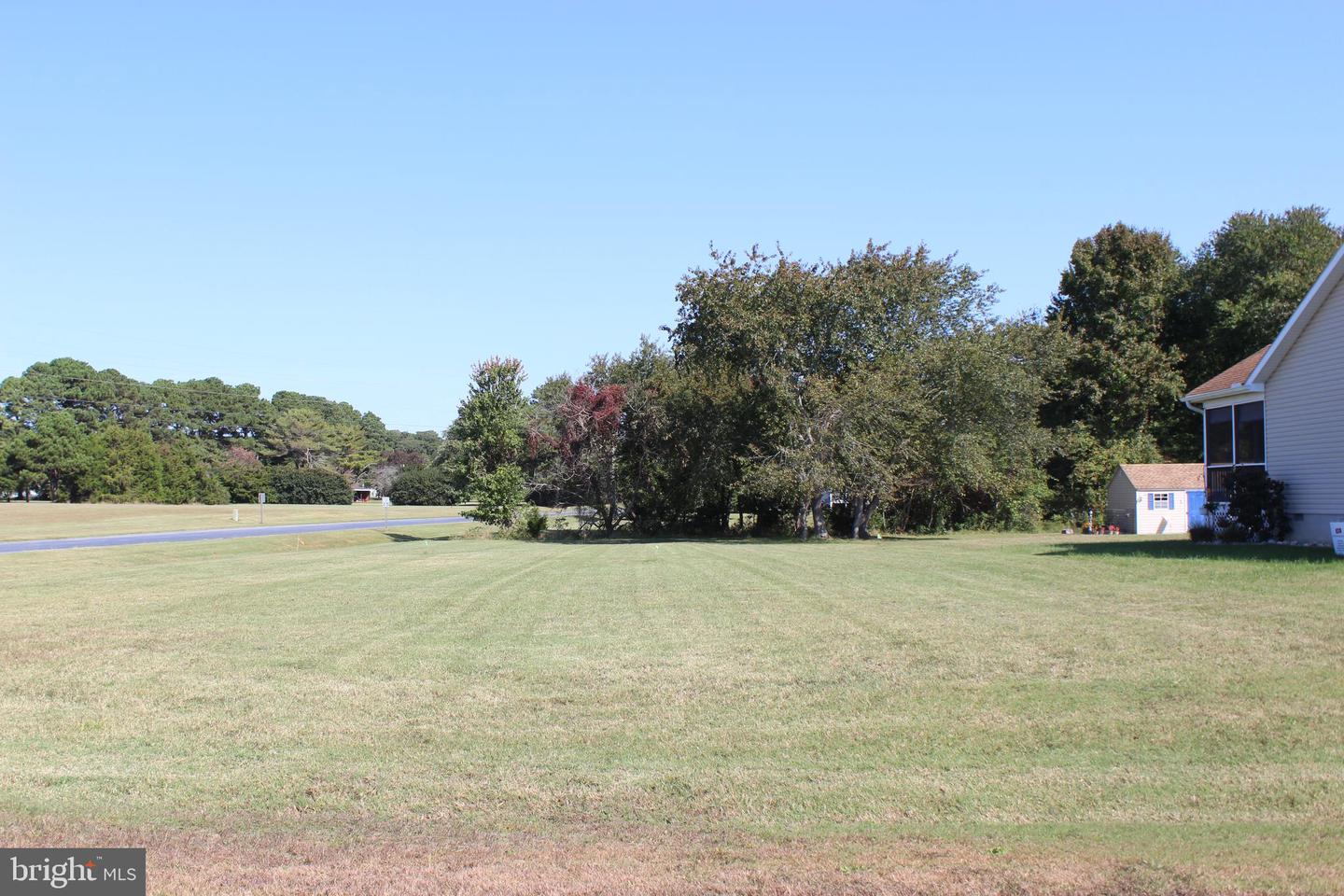 4 Dreadnaught Dr Property Photo 1