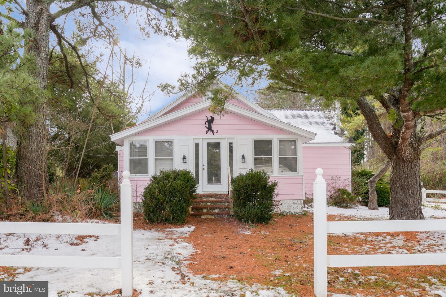 6582 Church St Property Photo