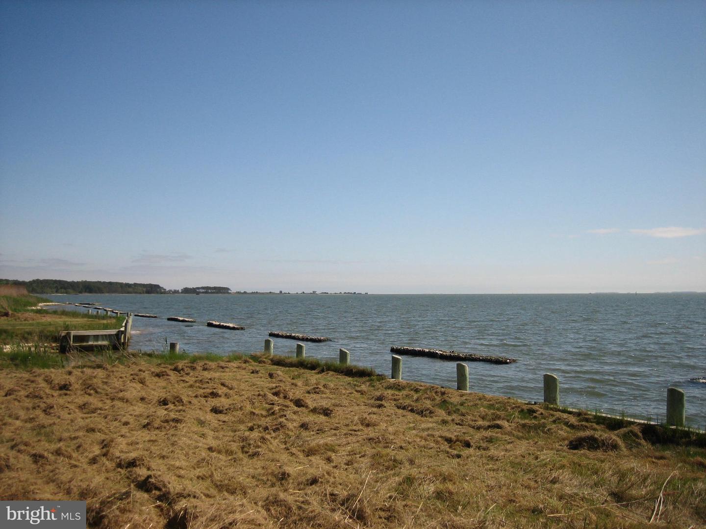 748 SEAVIEW ST Property Photo 1
