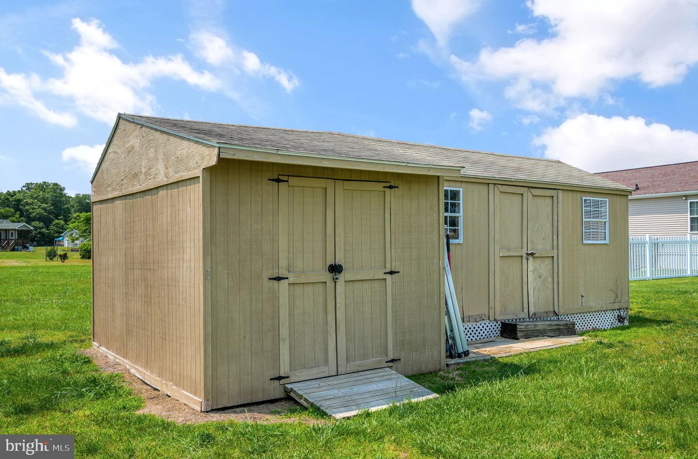 2370 Yardarm Dr Property Photo 40