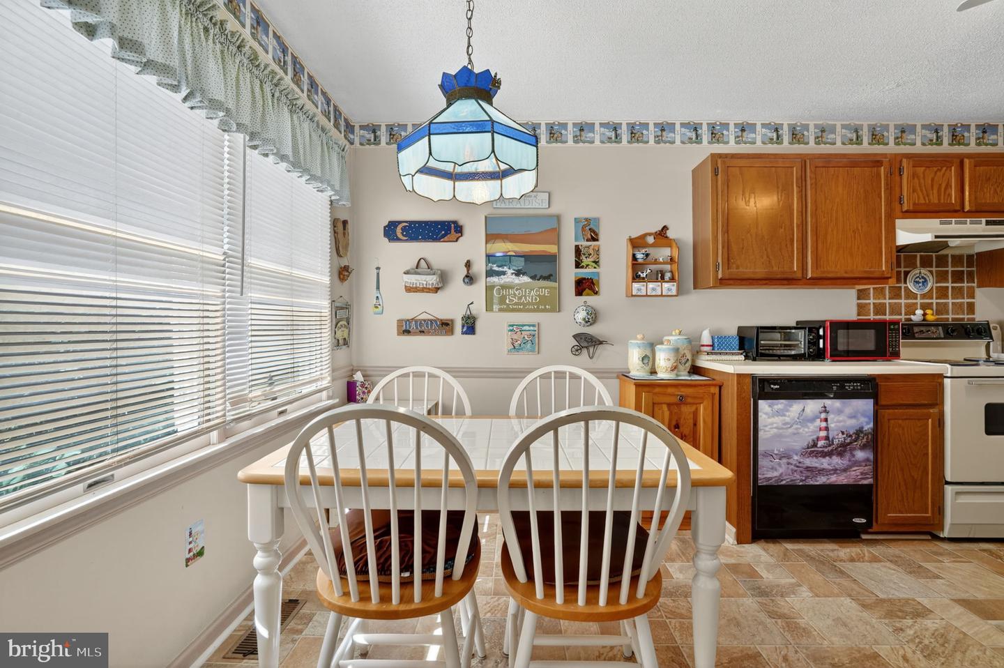 6135 Martin Ln Property Photo 7