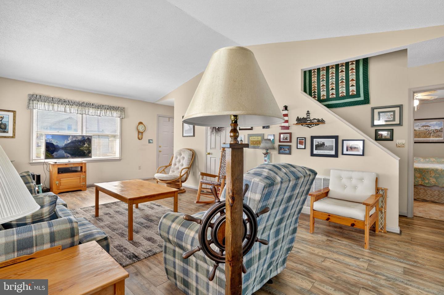 6135 Martin Ln Property Photo 14