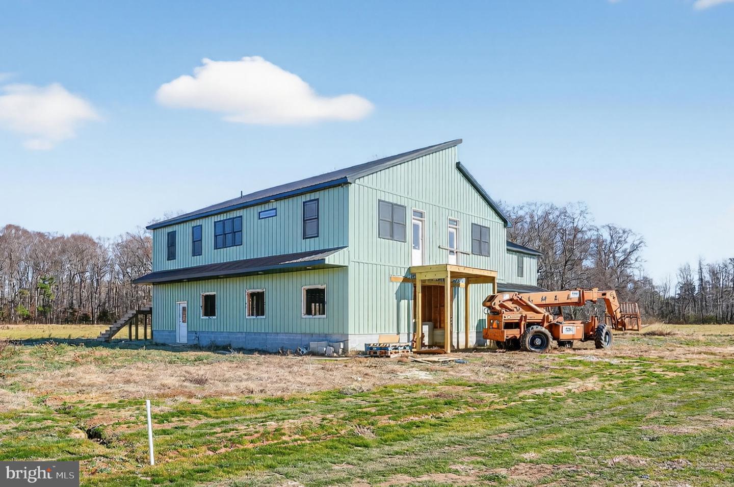 8005 Hickman Farm Rd Property Photo 4