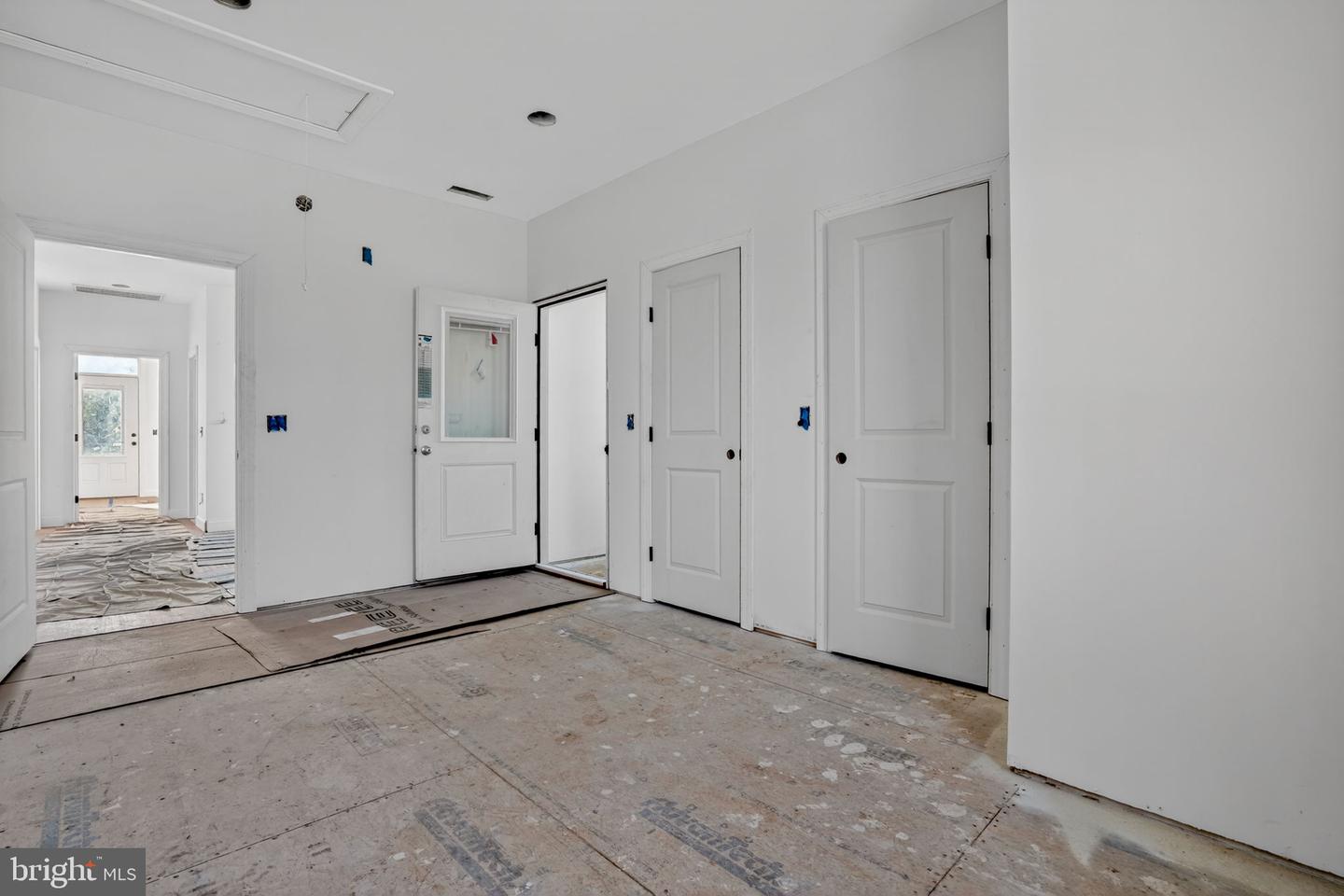 8005 Hickman Farm Rd Property Photo 15