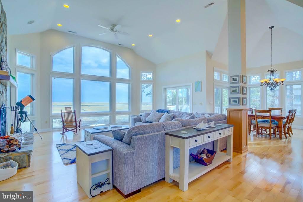 25323 Oceanview Ct Property Photo 15