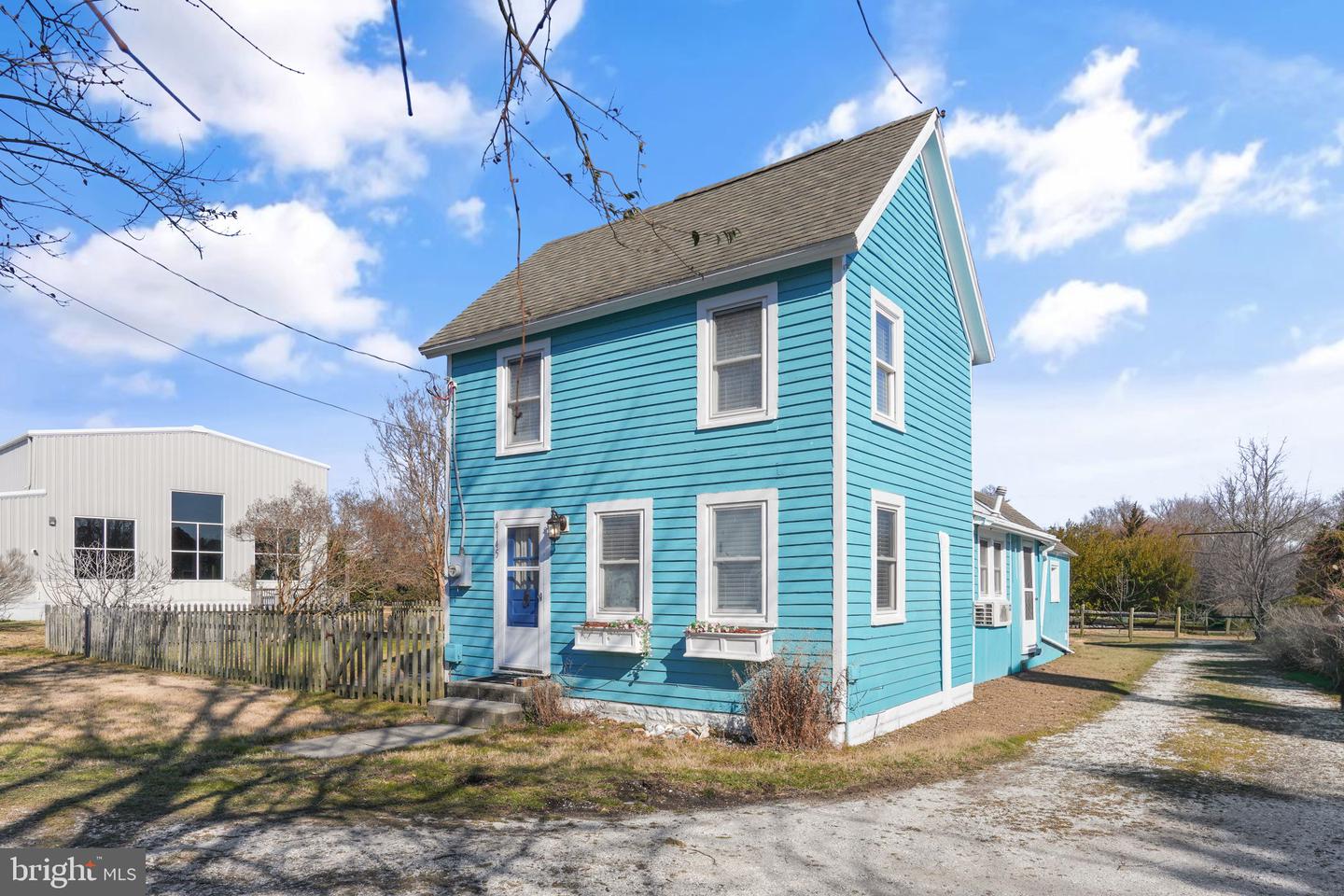 4145 Hur Ln Property Photo 1