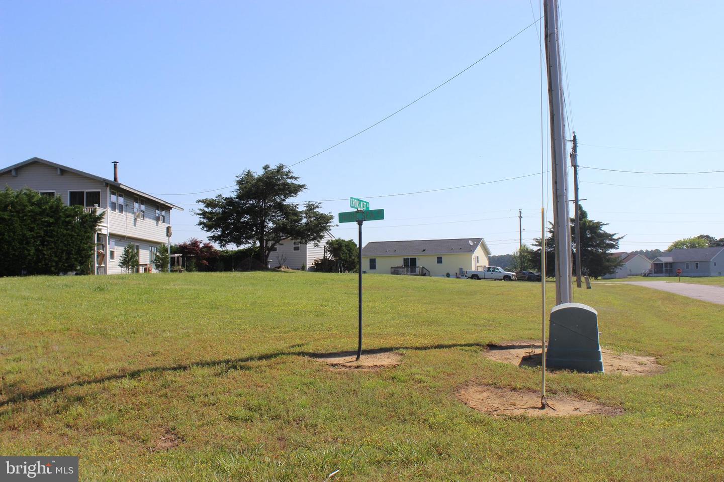 1601 High Seas Dr Property Photo 3