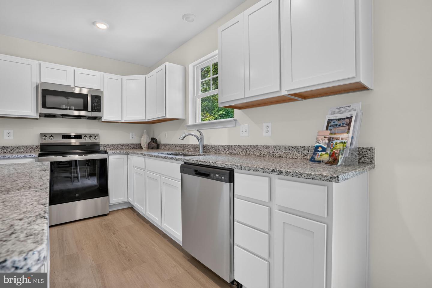 3238 Amidship Dr Property Photo 12