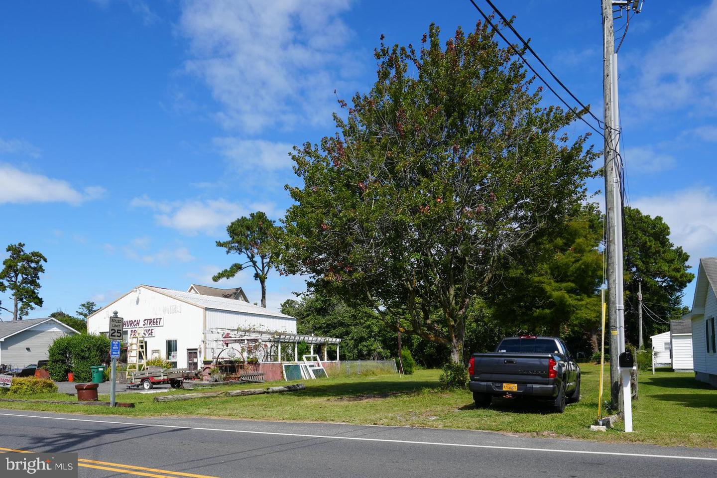 6497 Church St Property Photo 4