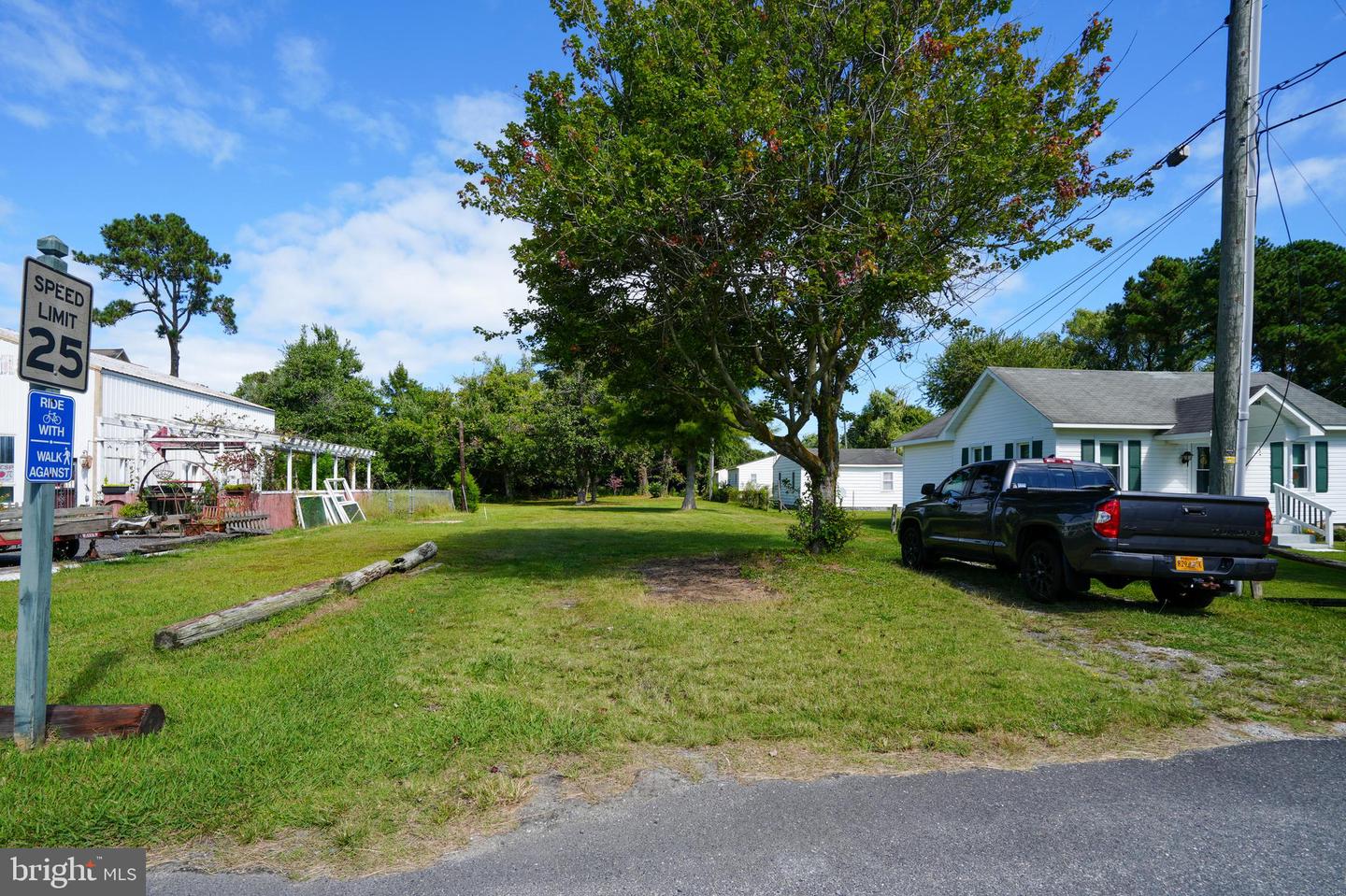 6497 Church St Property Photo 9