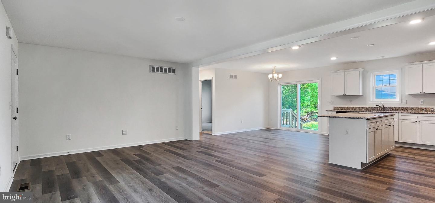 37322 Doubloon Dr Property Photo 5