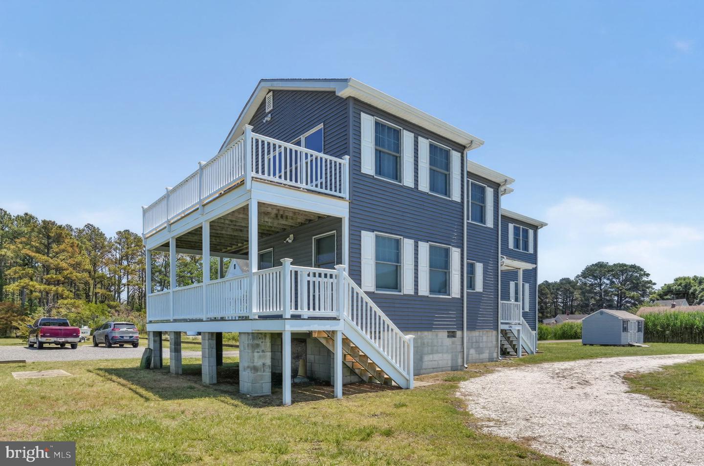 5061 Bay Colony Ln Property Photo 1