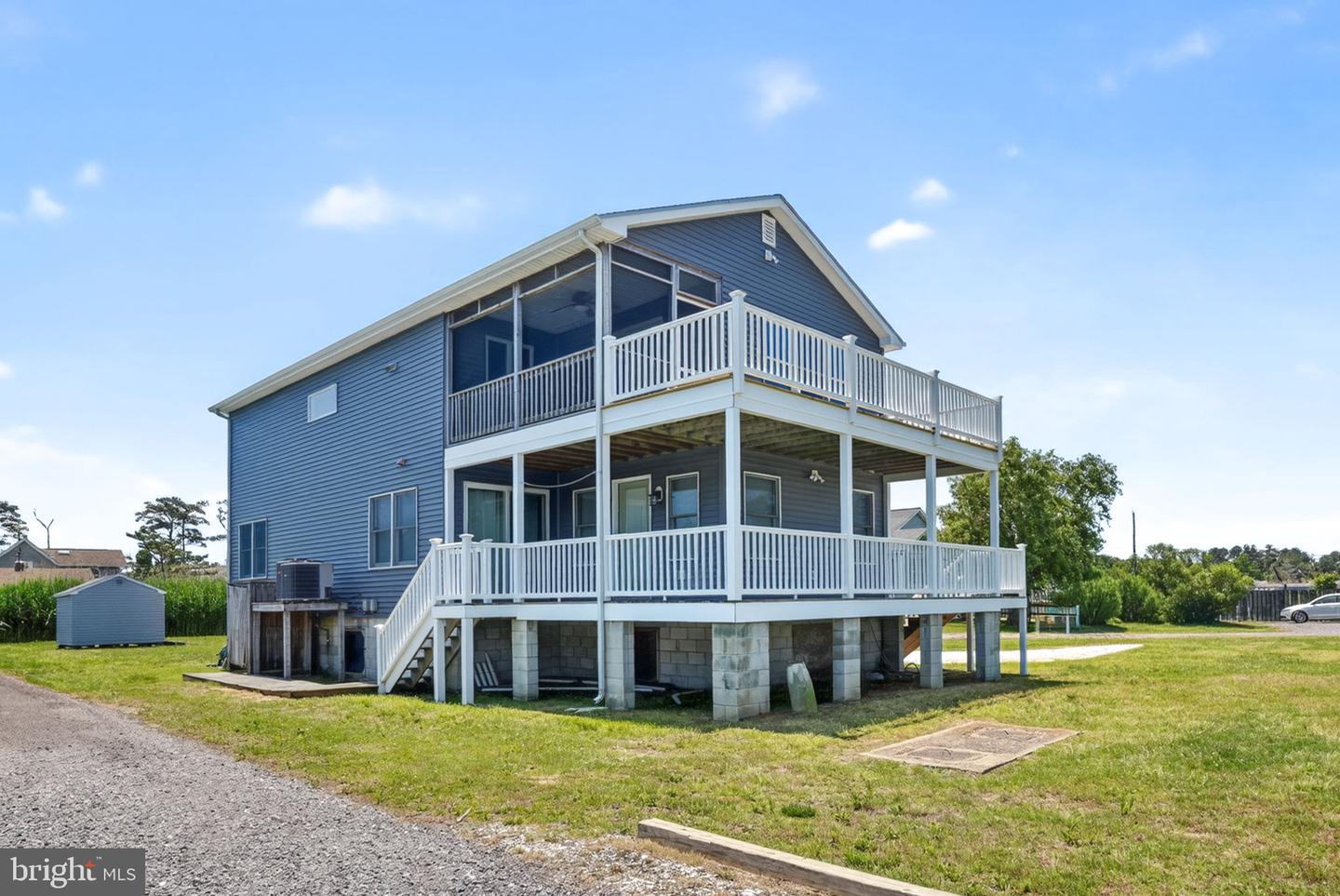 5061 Bay Colony Ln Property Photo 6