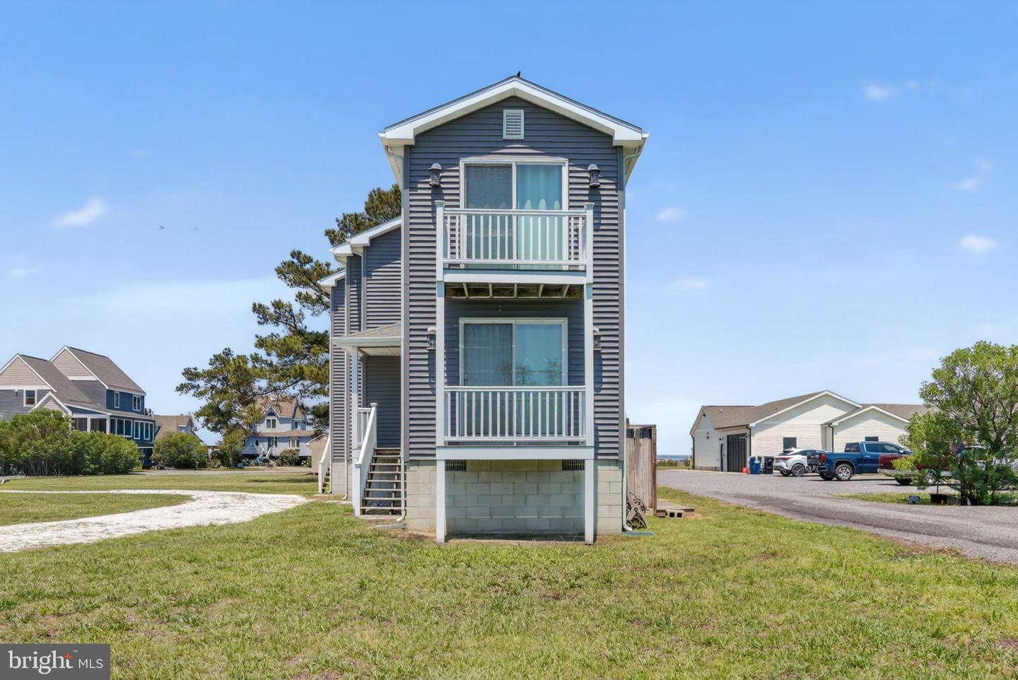 5061 Bay Colony Ln Property Photo 7