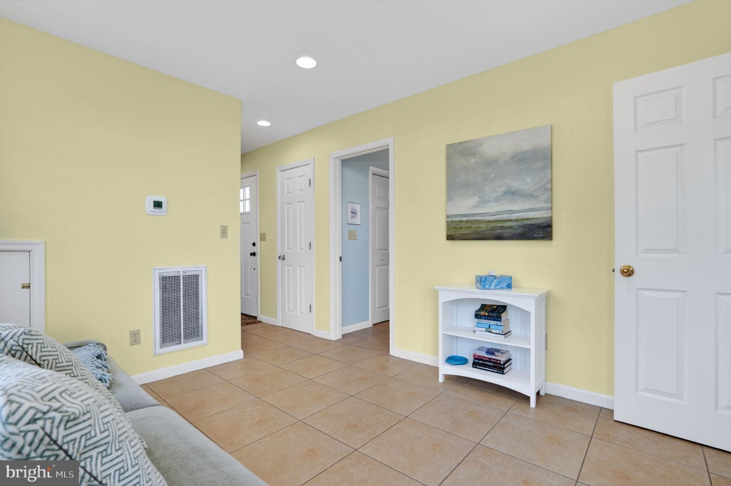 5061 Bay Colony Ln Property Photo 12