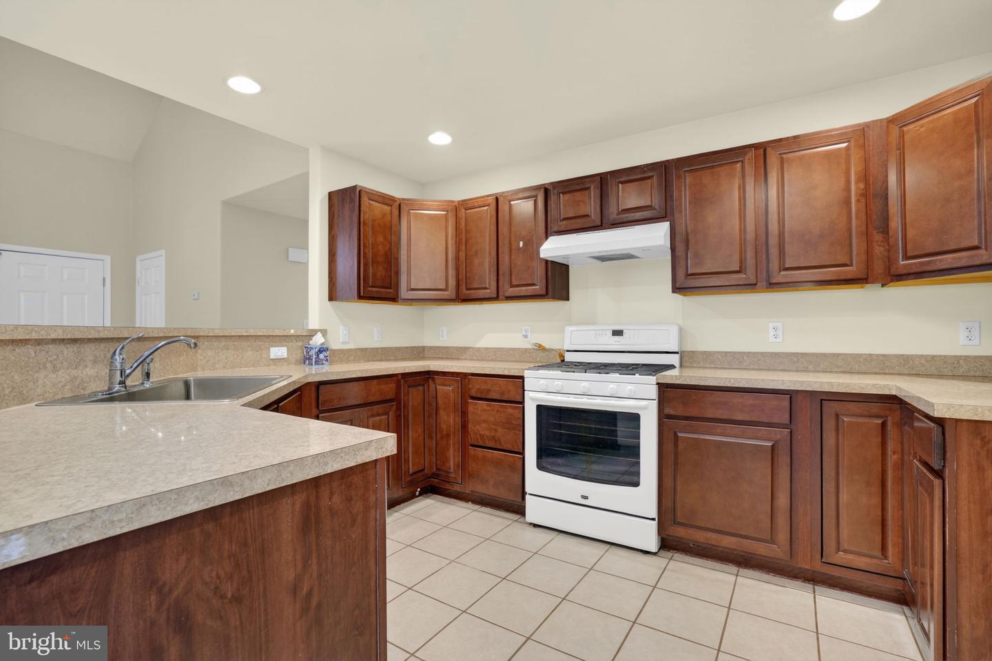 2347 Mayflower Dr Property Photo 13
