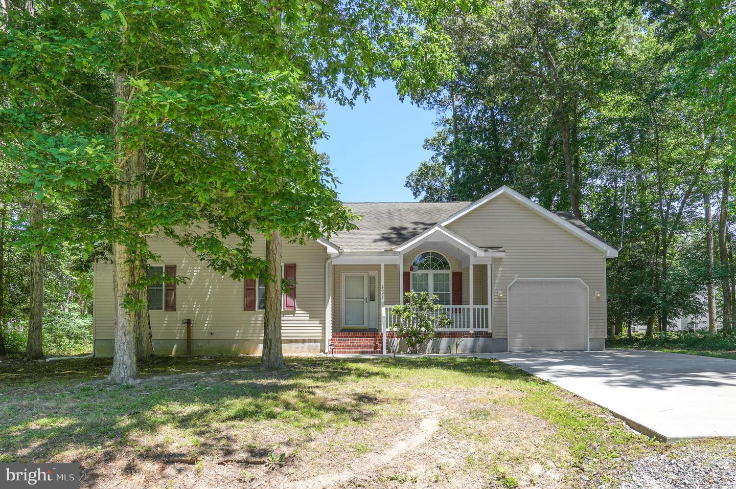 2347 Mayflower Dr Property Photo 36