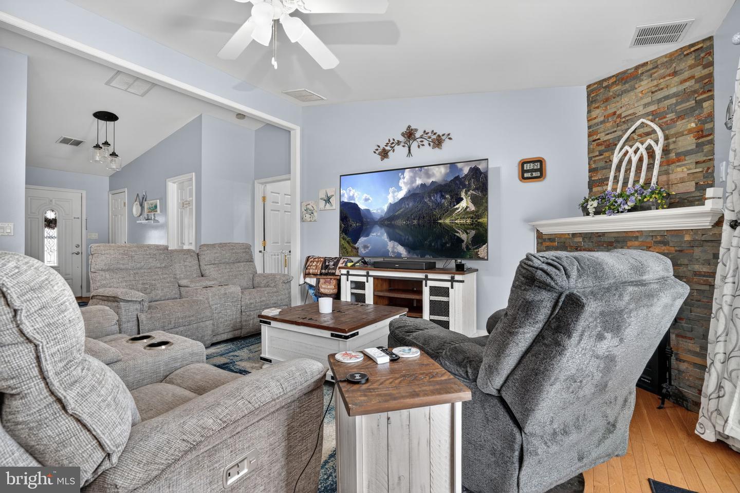 2353 Yardarm Dr Property Photo 8