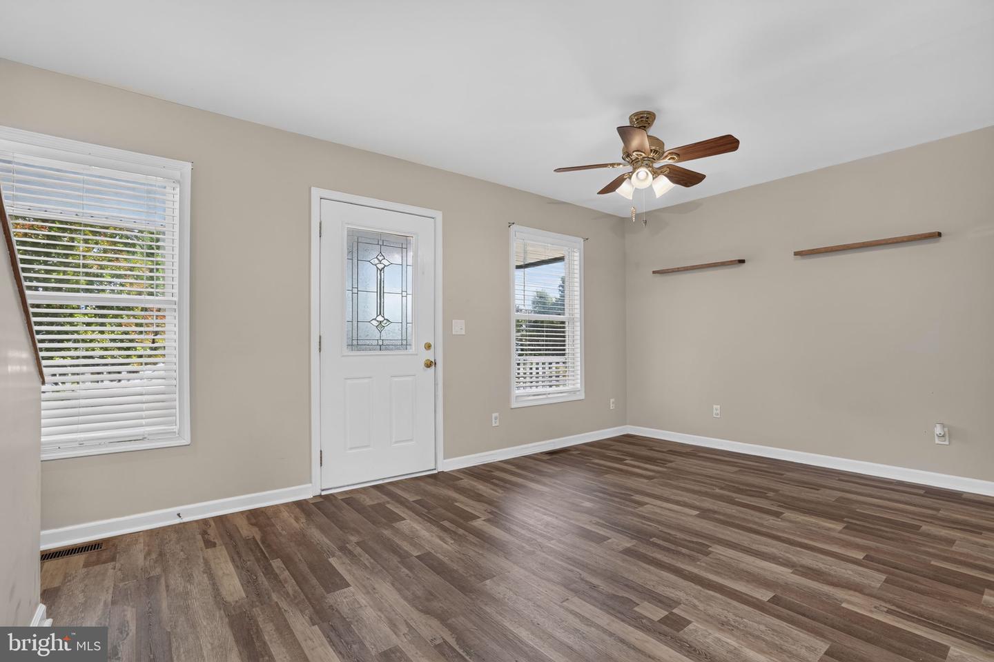 5138 Serenity Ln Property Photo 6