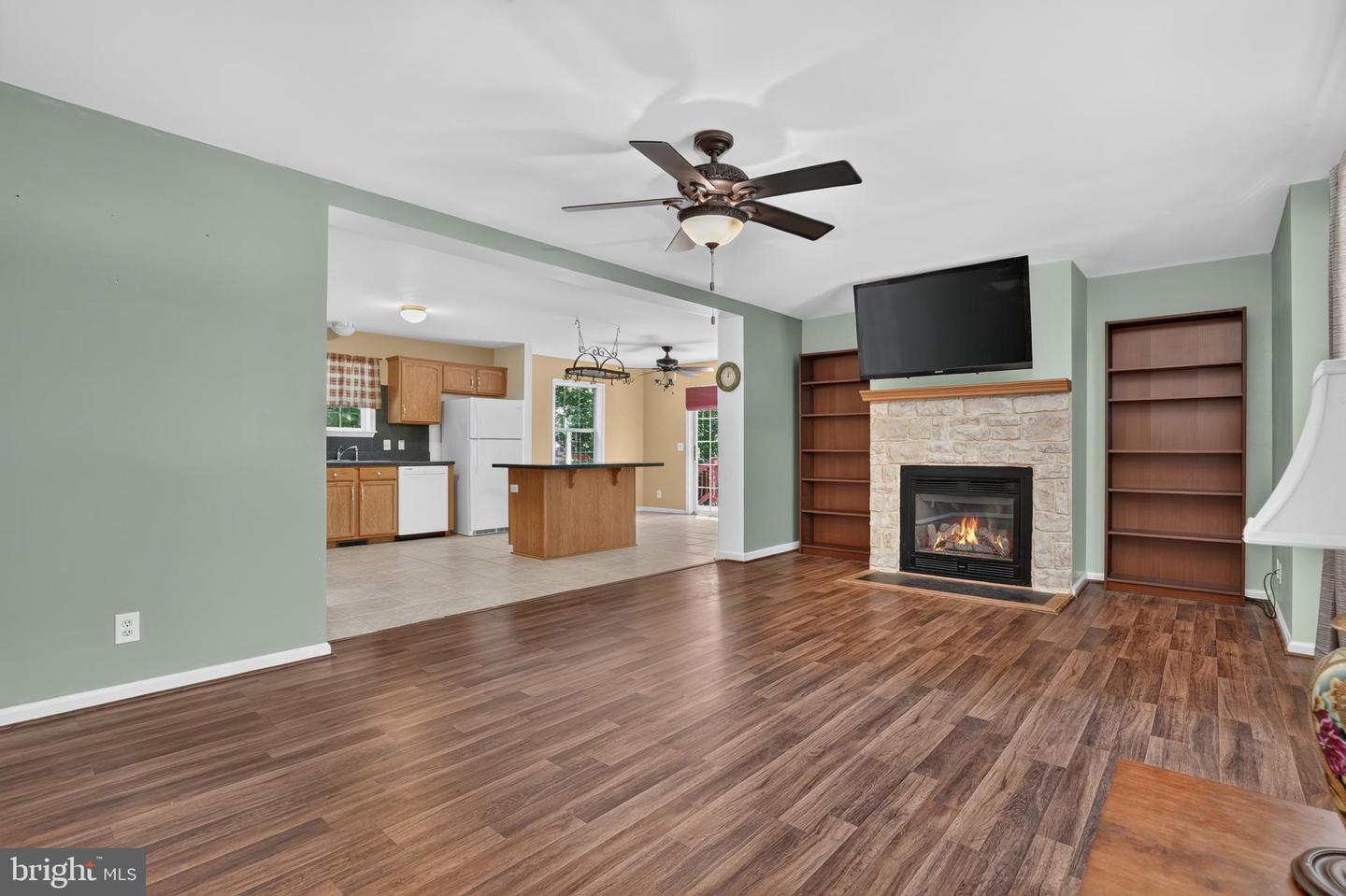 37281 Galleon Ct Property Photo 2