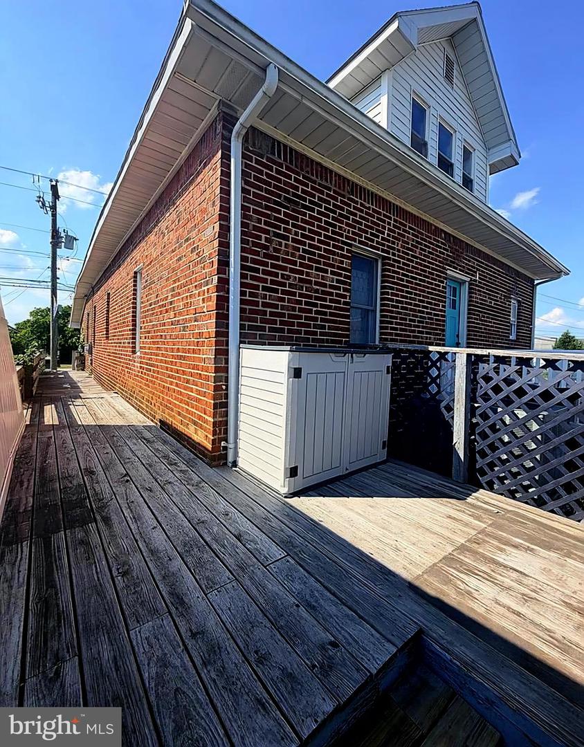 4134 Main St Property Photo 5