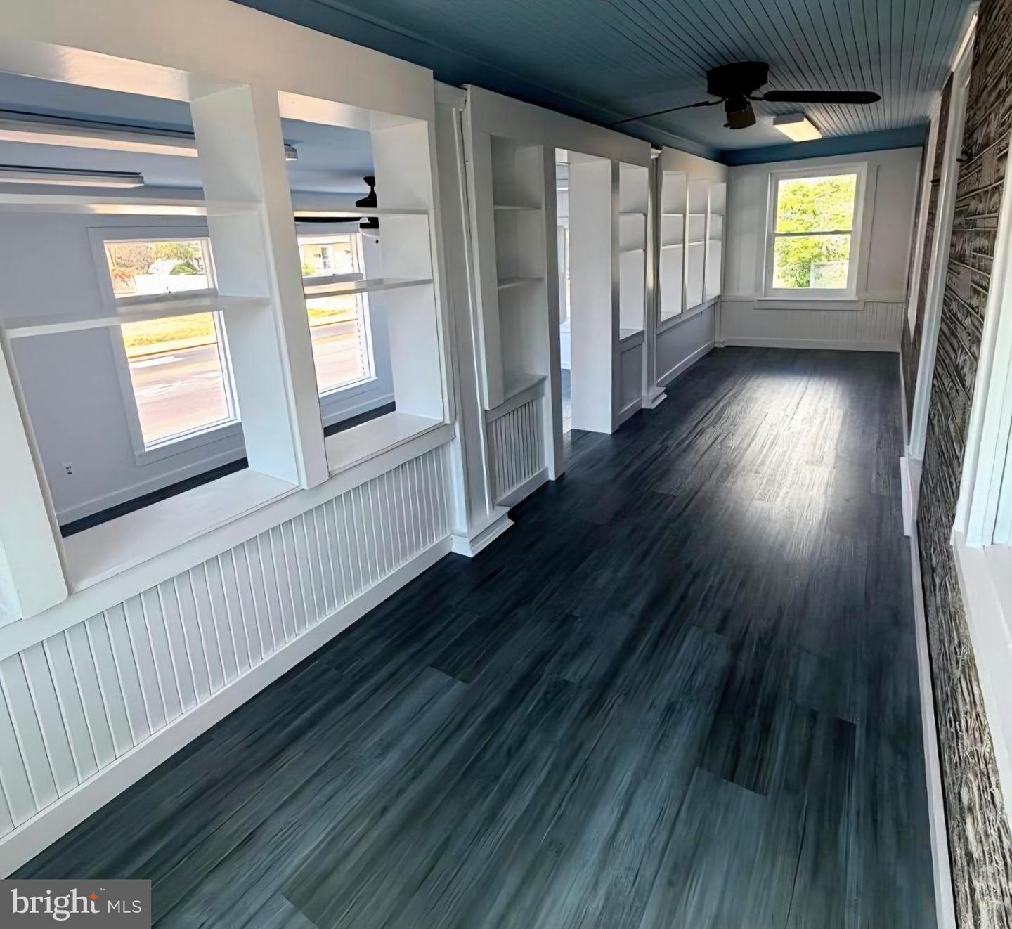 4134 Main St Property Photo 18