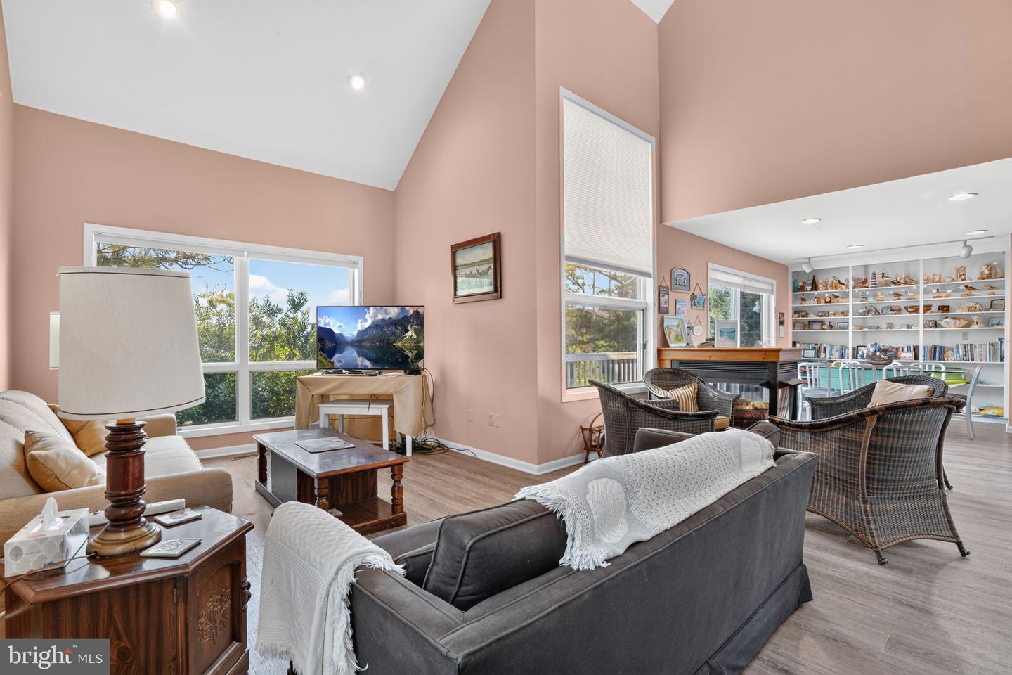 5466 Amrien Circle Dr Property Photo 13