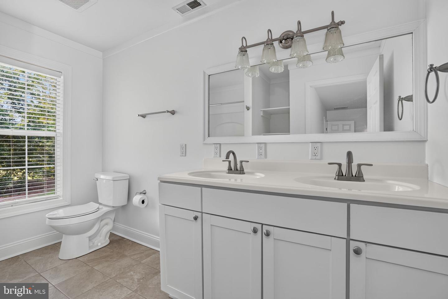 28415 Mitchell Dr Property Photo 27