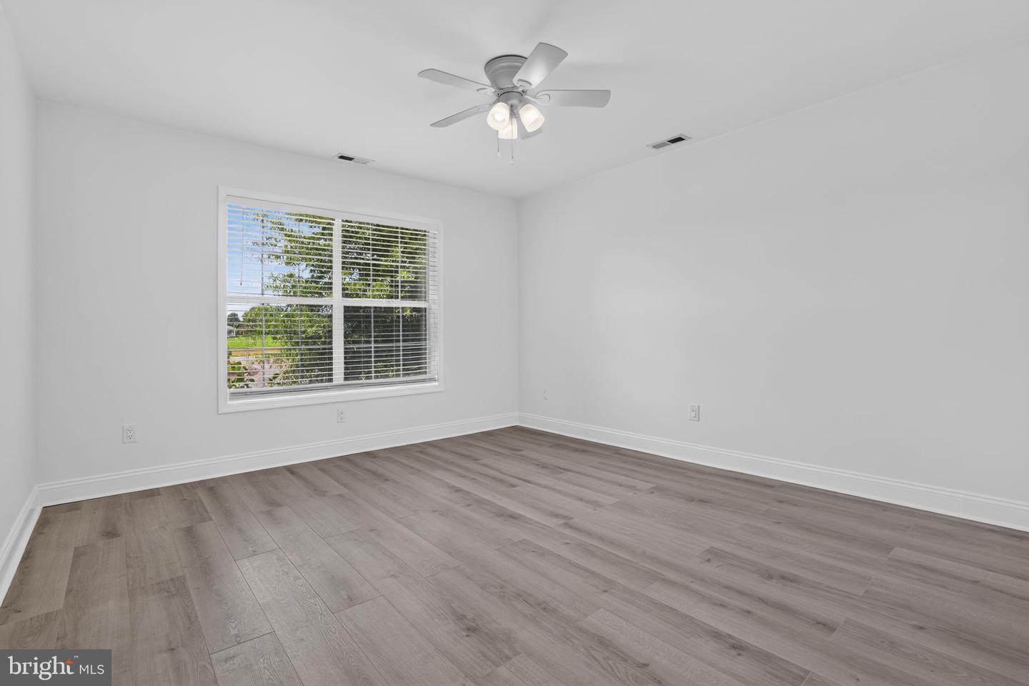 28415 Mitchell Dr Property Photo 40