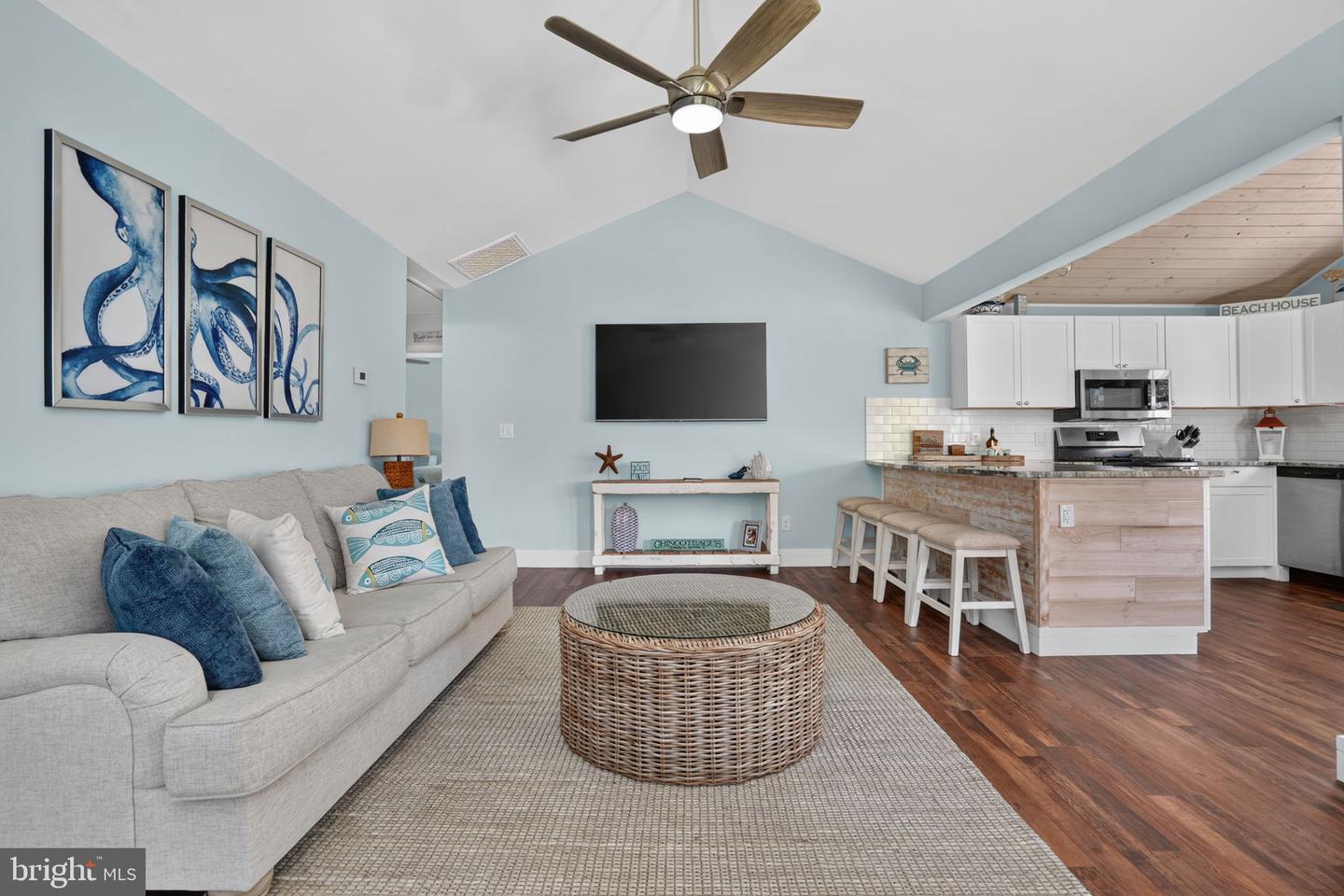 5190 Pine Tree Way Property Photo 8