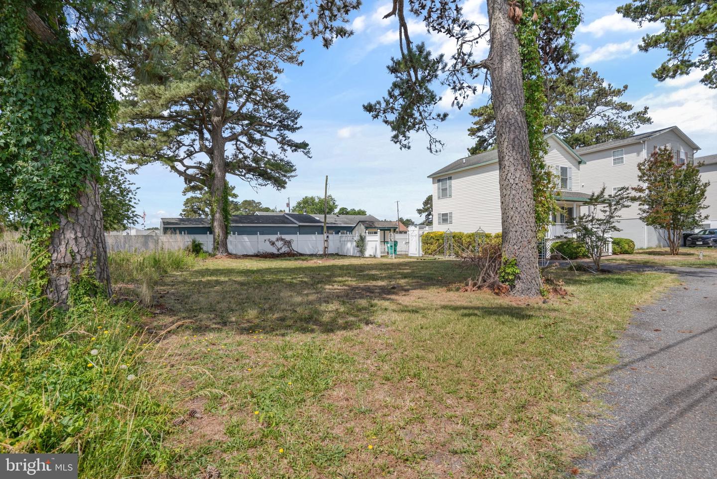 5142 Serenity Ln Property Photo 2