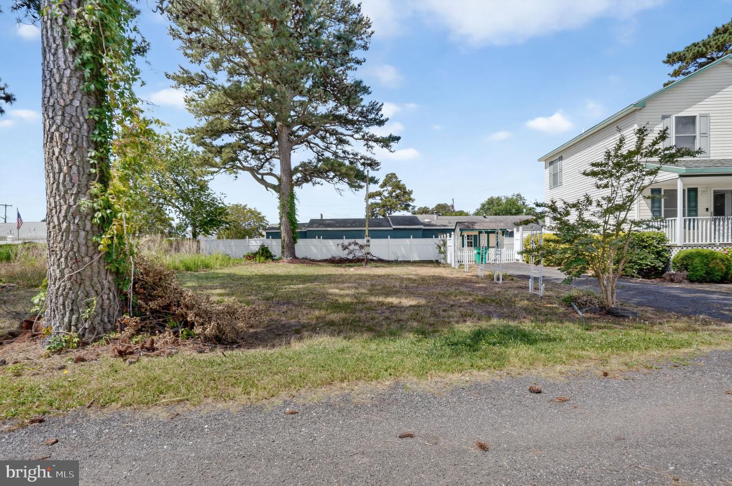 5142 Serenity Ln Property Photo 3