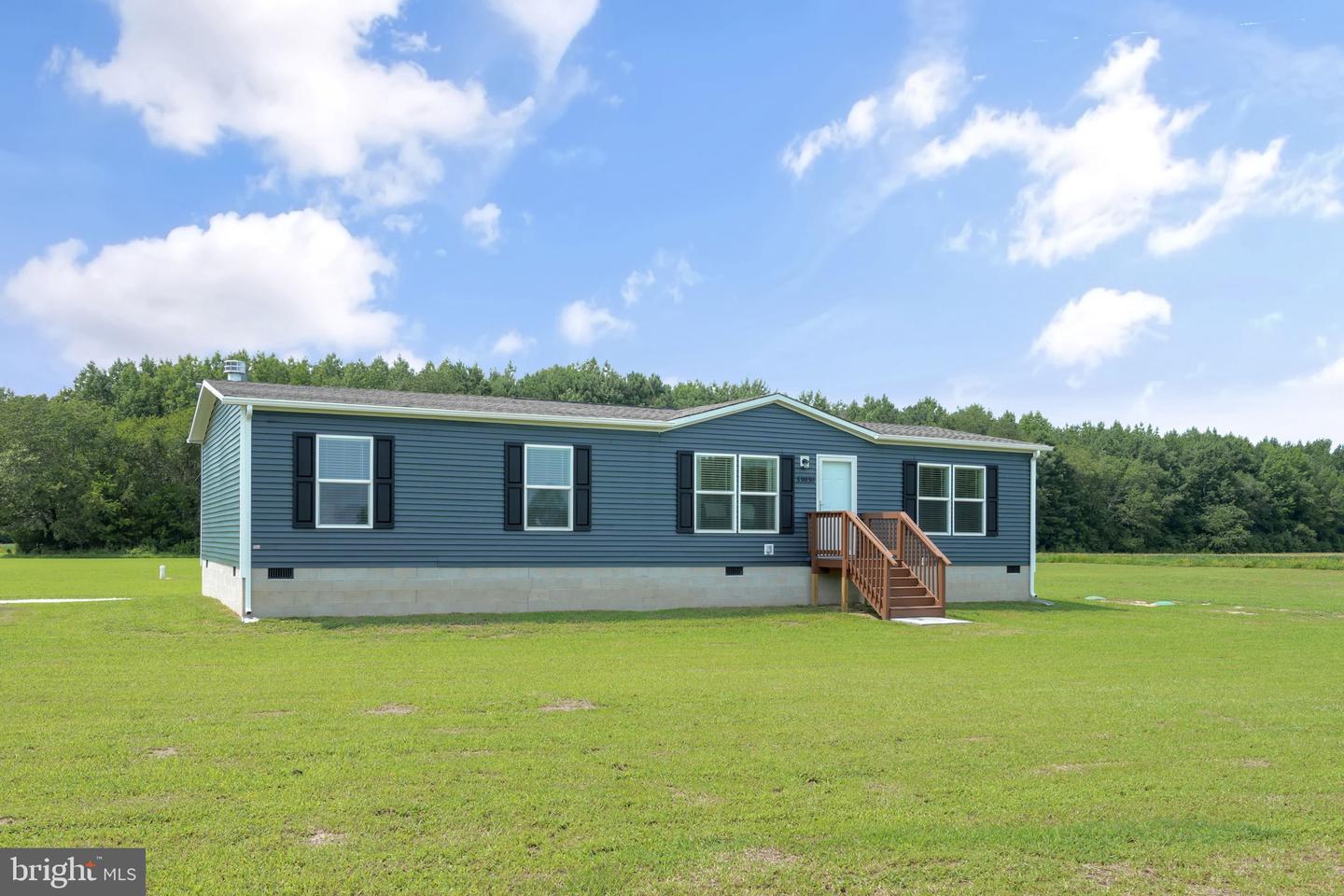 33030 Garrison Ln Property Photo 1