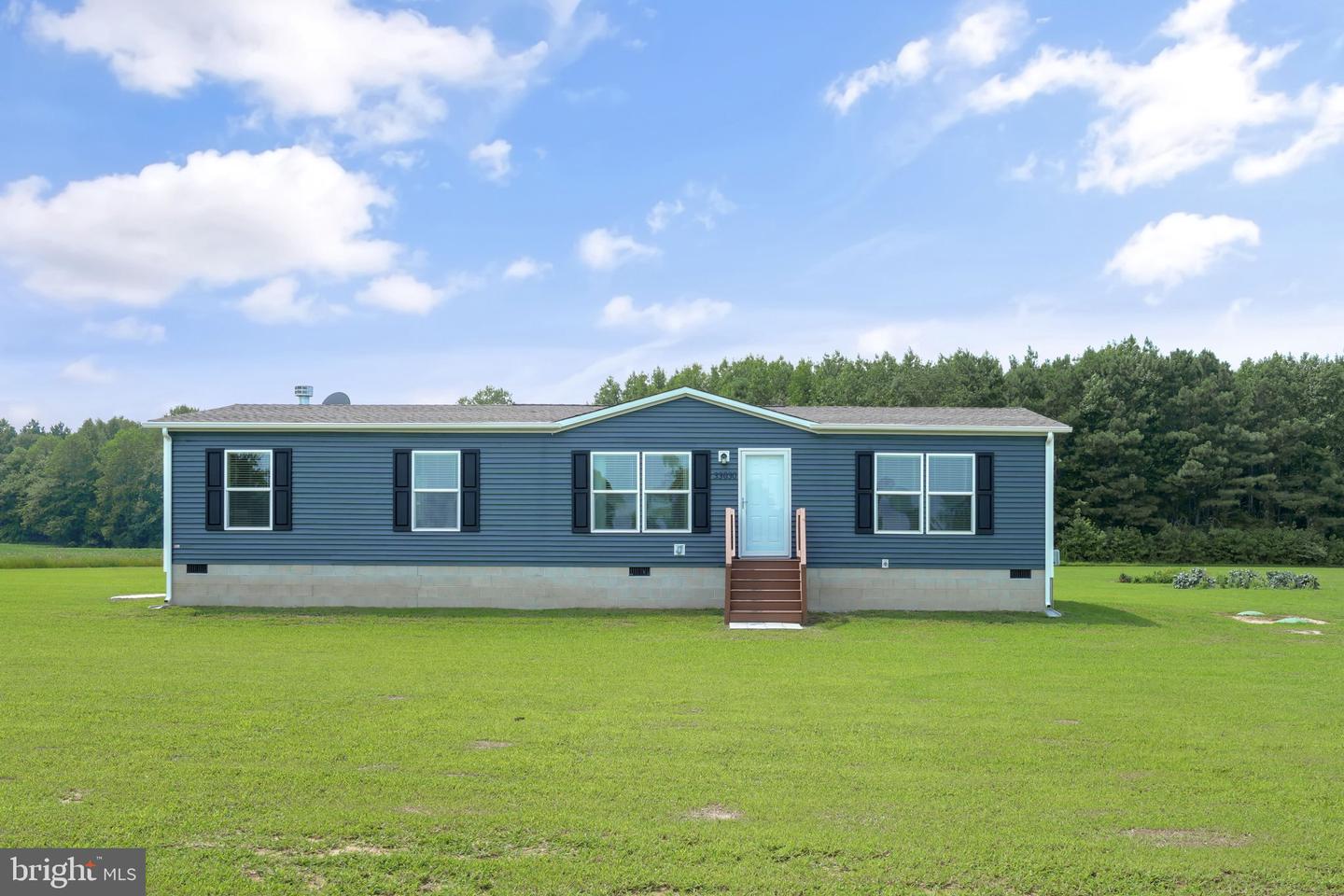 33030 Garrison Ln Property Photo 2