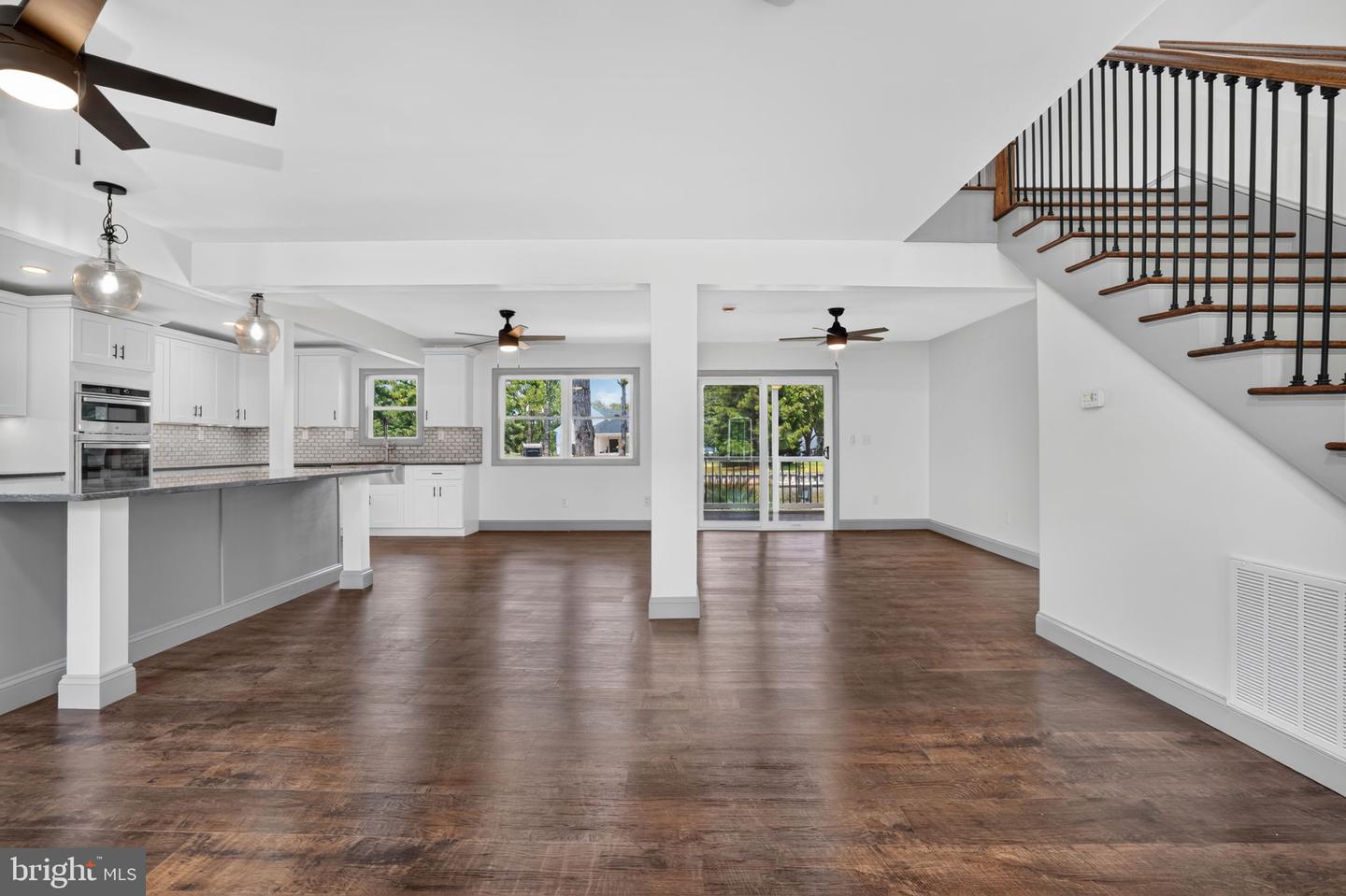 18095 Black Mallard Way Property Photo 7