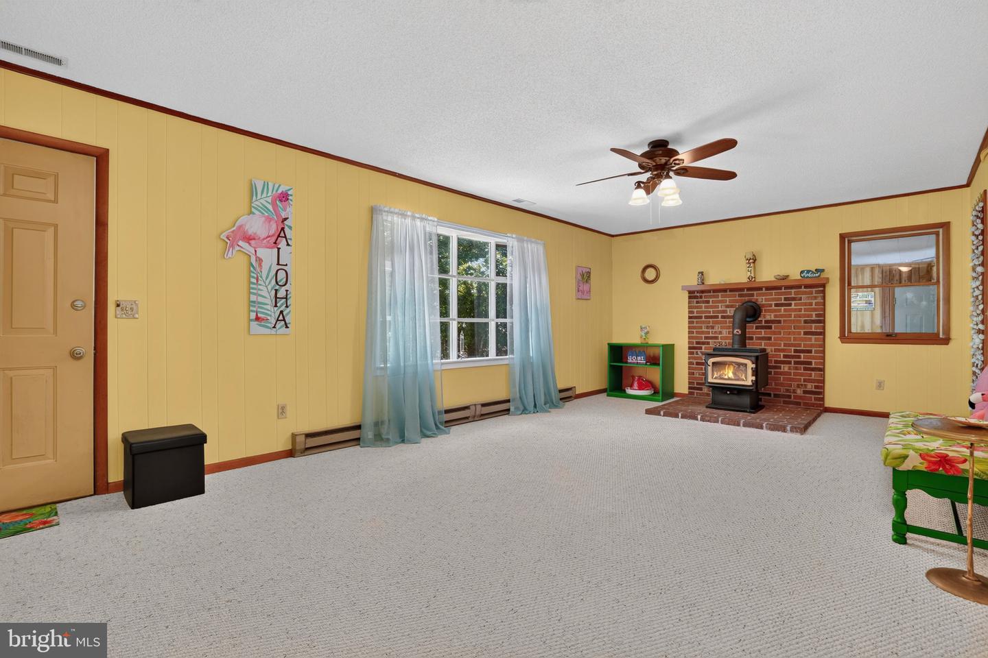 37178 Buoy Ct Property Photo 4